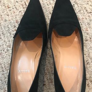 Bally suede green plump shoe